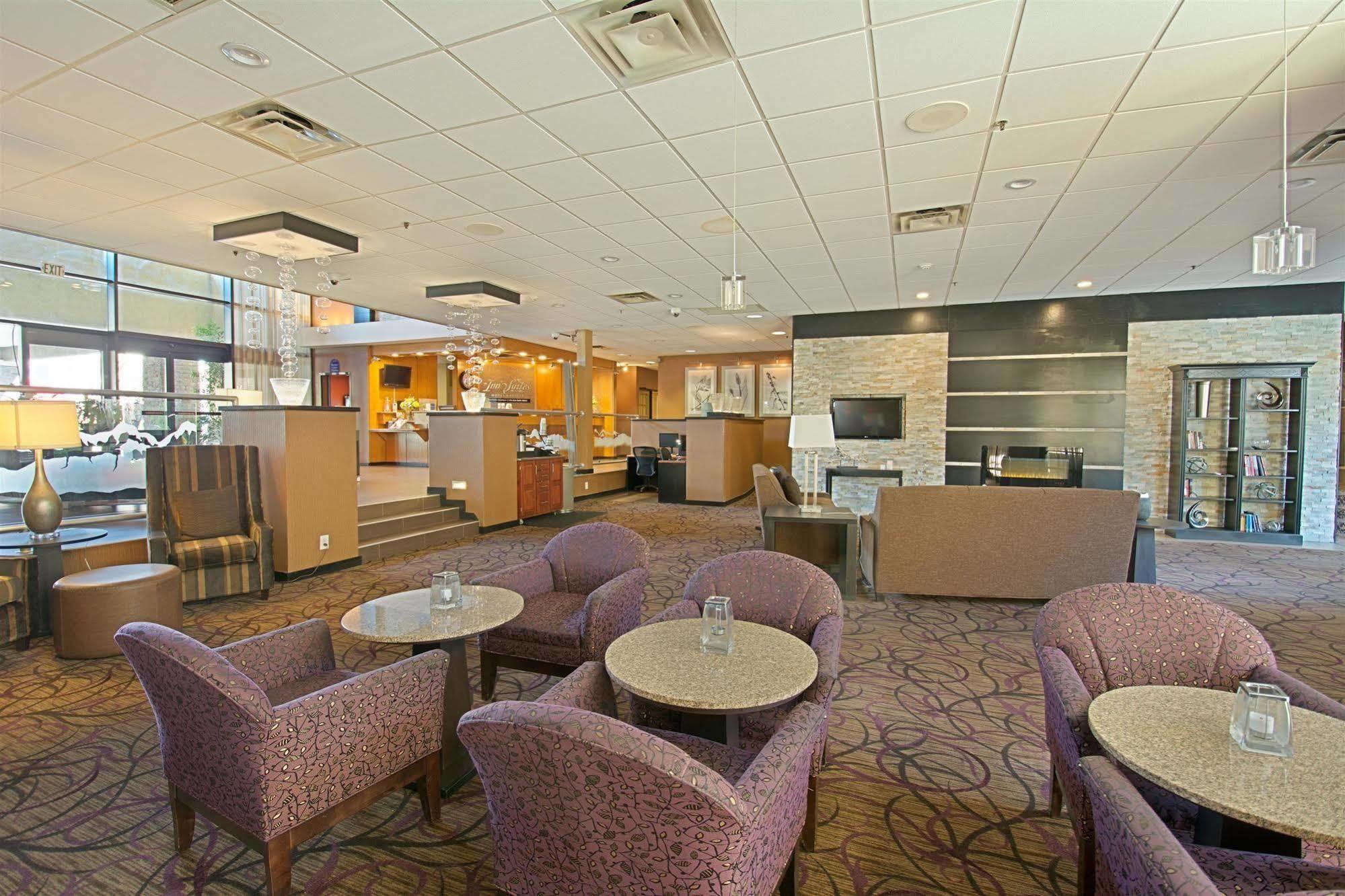 Hotel D'Lins Ontario Airport Kültér fotó