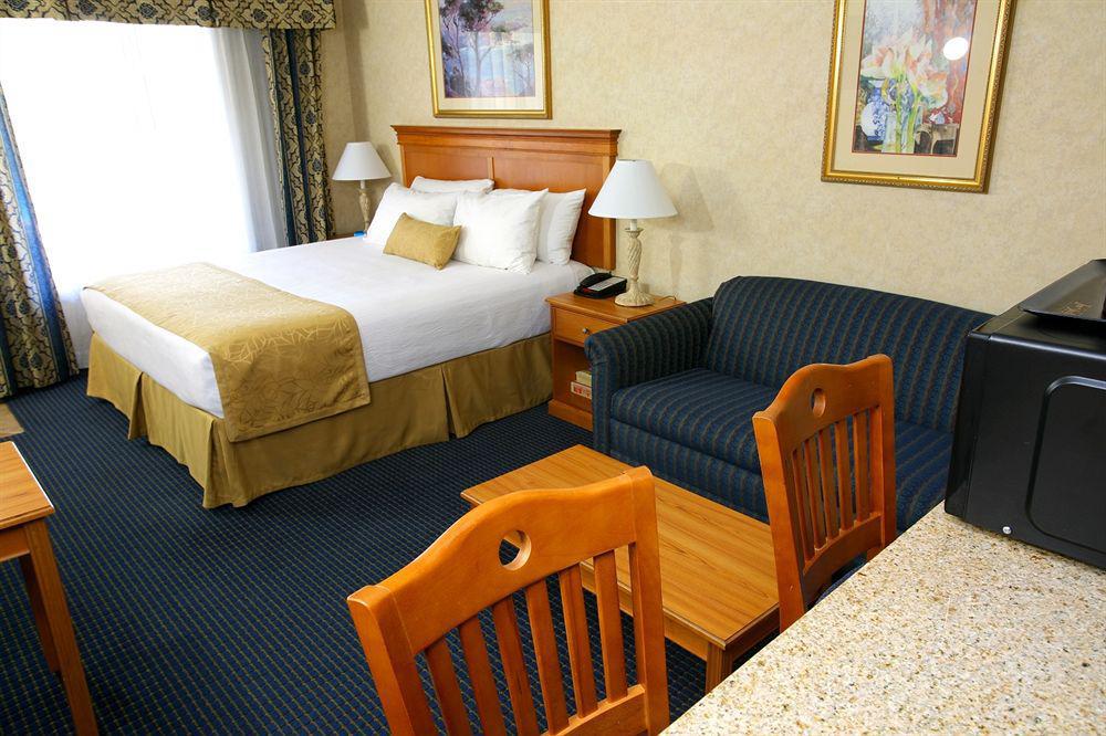 Hotel D'Lins Ontario Airport Kültér fotó